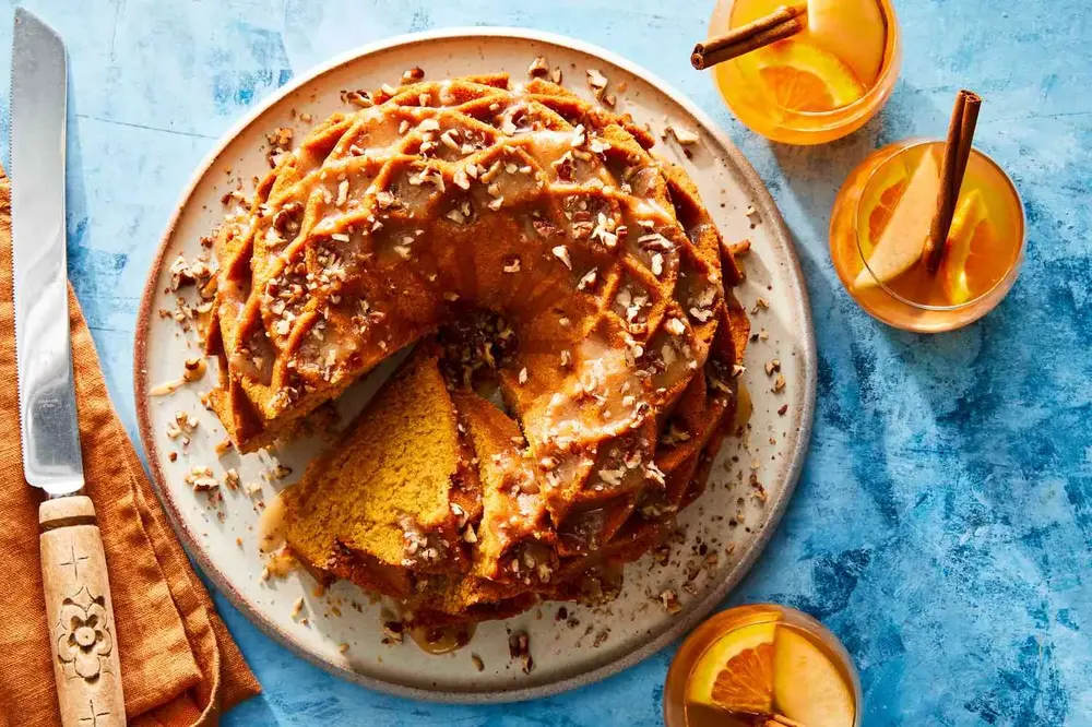 طرز تهیه دو نوع کیک کدو حلوایی با شیر رژیمی و ساده