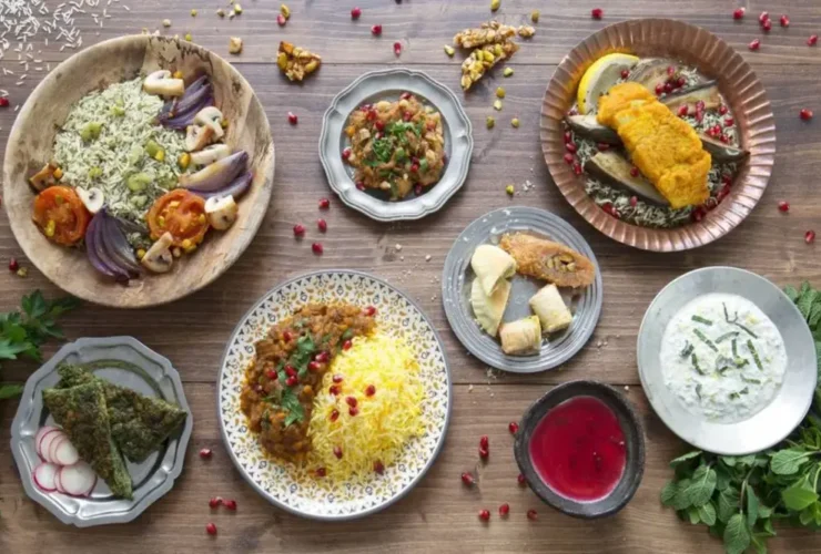 لیست 30 غذا برای مهمانی شام از غذاهای خورشتی تا غذاهای سریع با فر